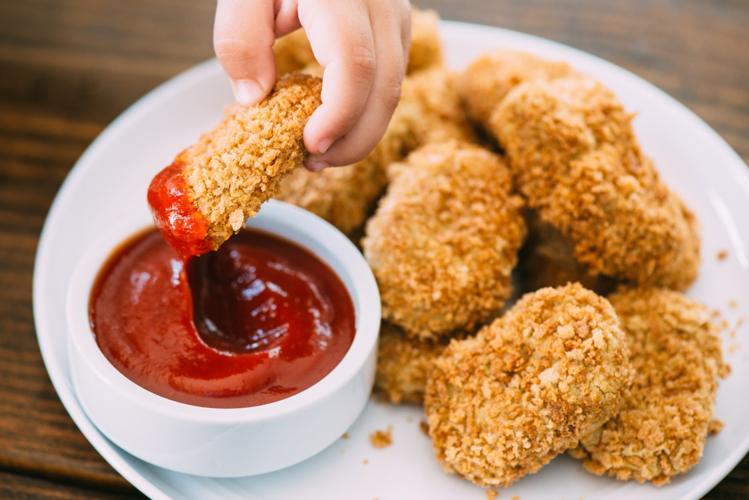 रेडी टू ईट नगेट्स (Ready to Eat Nuggets) बच्चों के लिए बेहद हानिकारक आहार
